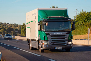 Scania P280 usado