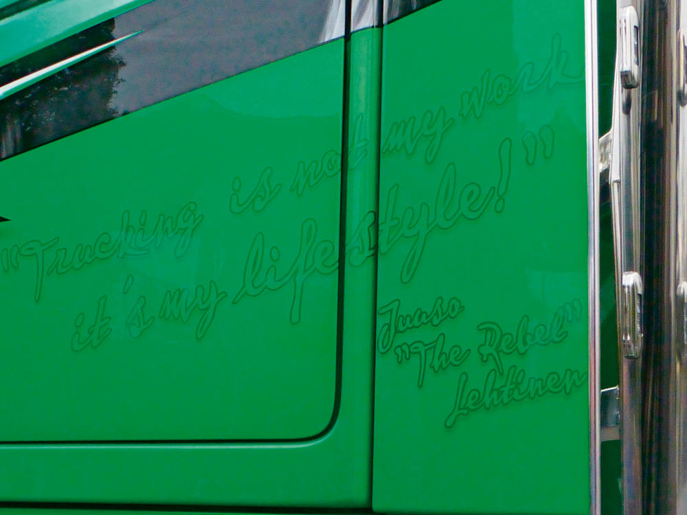 Detalle Mercedes-Benz Actros decorado