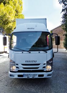Isuzu M21