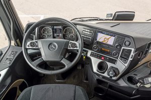 Mercedes-Benz Actros 1846