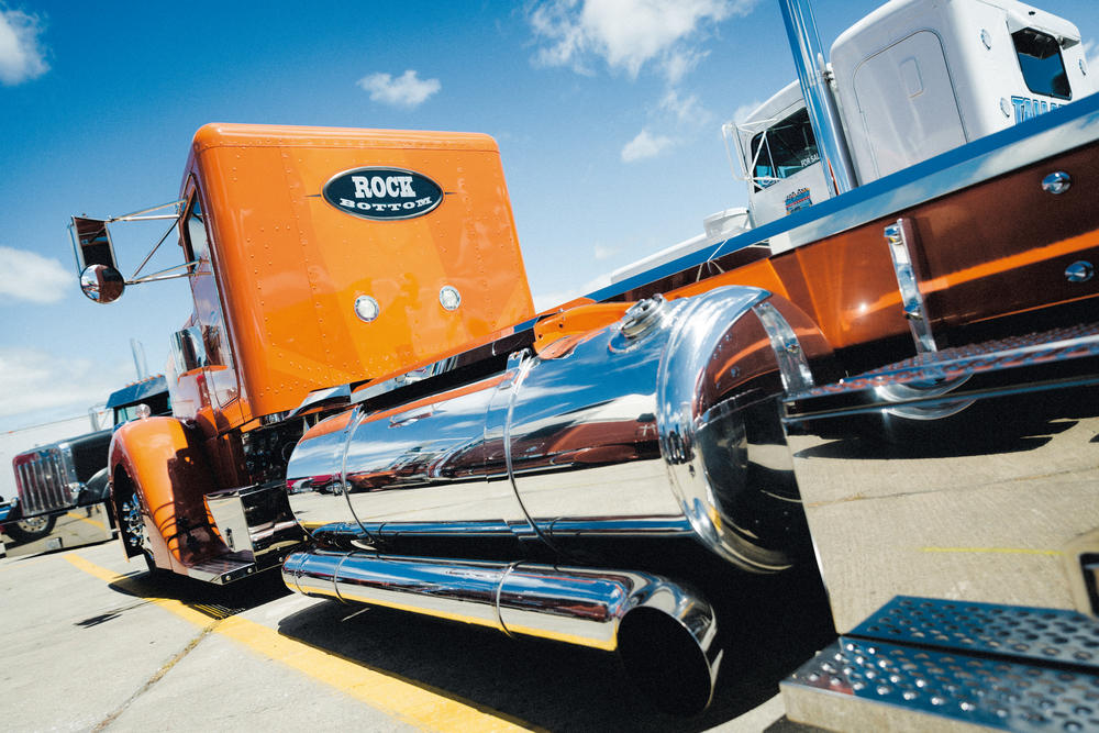 Peterbilt Rock Bottom