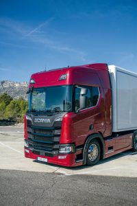 Scania R520 V8