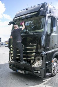 Mercedes-Benz Actros 1863