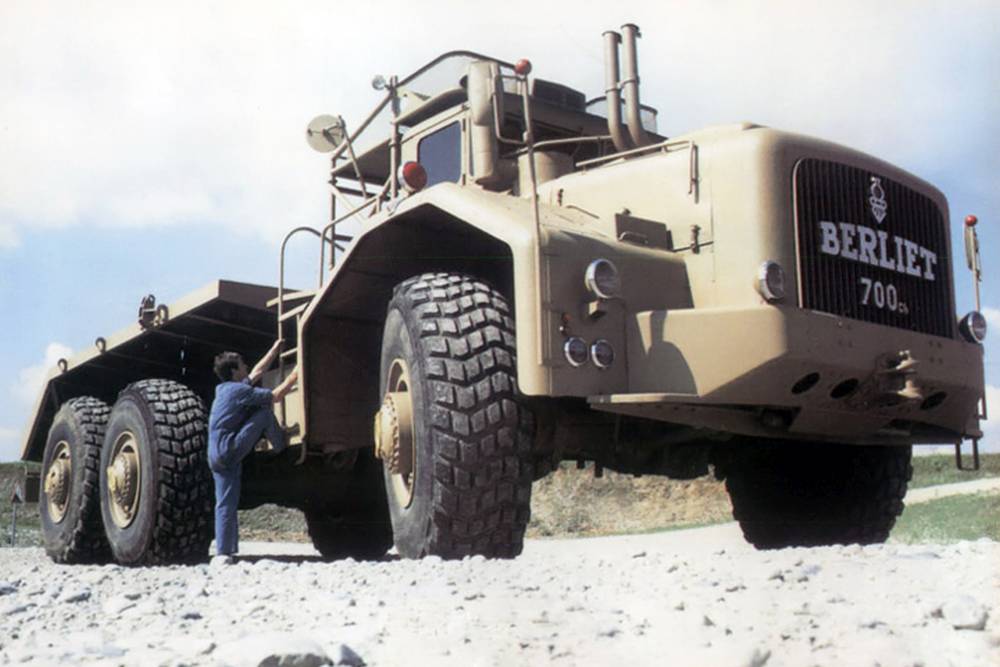 Berliet T100