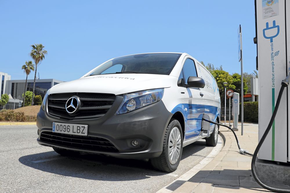 mercedes-benz evito