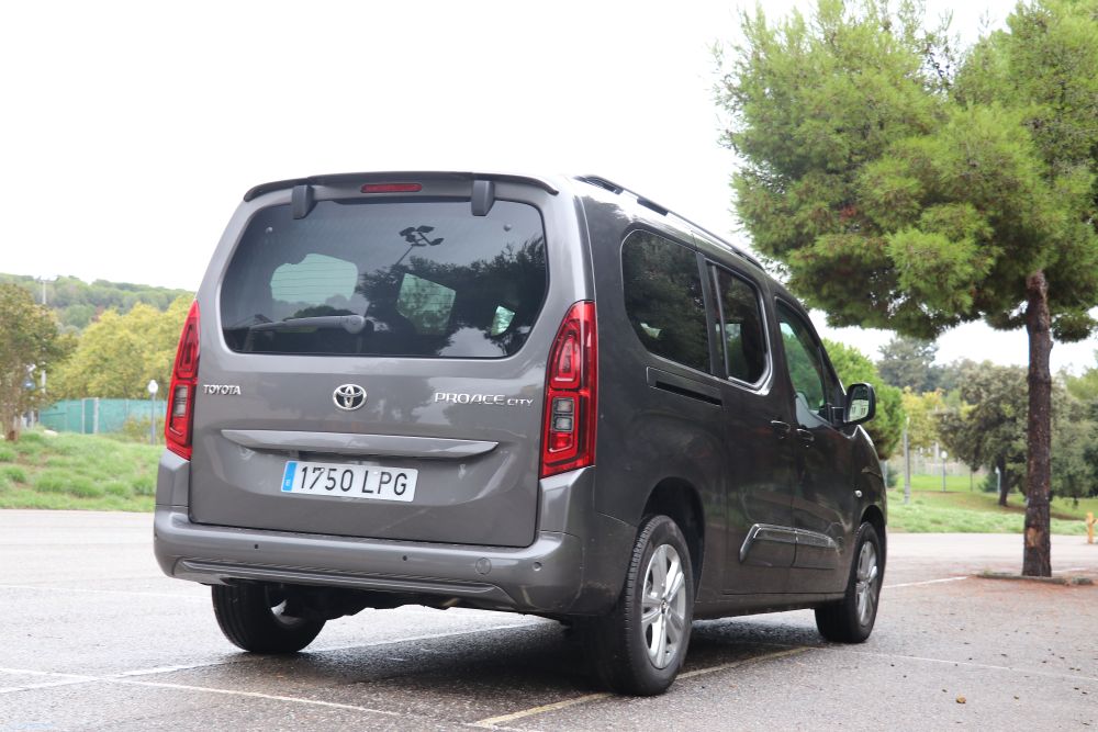 toyota proace
