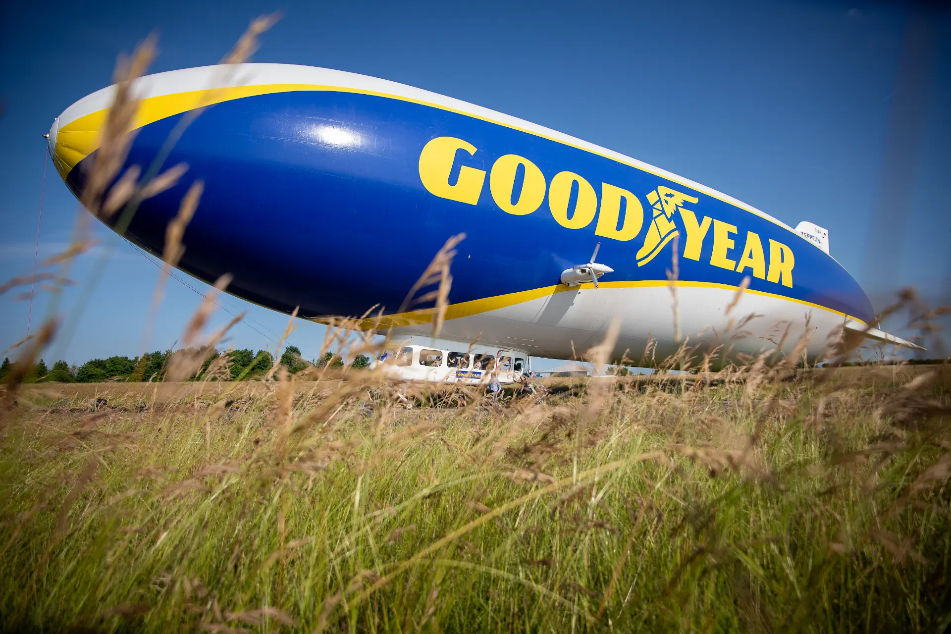 El dirigible Goodyear vuelve a los cielos con el lanzamiento del Tour Europa 2026