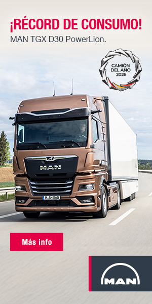 Camión MAN TGX D30 de color marrón que remolca un remolque blanco por una carretera, con una insignia de premio y un botón rojo con el texto «Más info» en el banner B, posición 02, en la versión de escritorio.