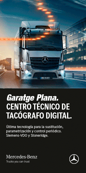 Un camión Mercedes-Benz circula por una carretera al atardecer, con el banner B visible en la disposición de escritorio «Posición 03»; el texto promociona los servicios de tacógrafo digital en español.